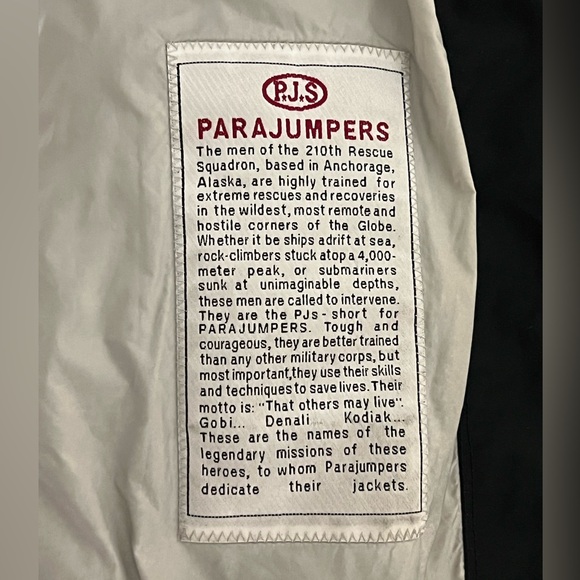 Parajumpers Men’s Dark Puffer Jacket with Hood - Picture 7 of 7